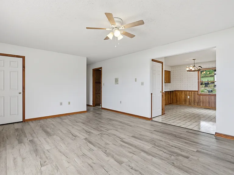 111 Labella Ct — Photo 7