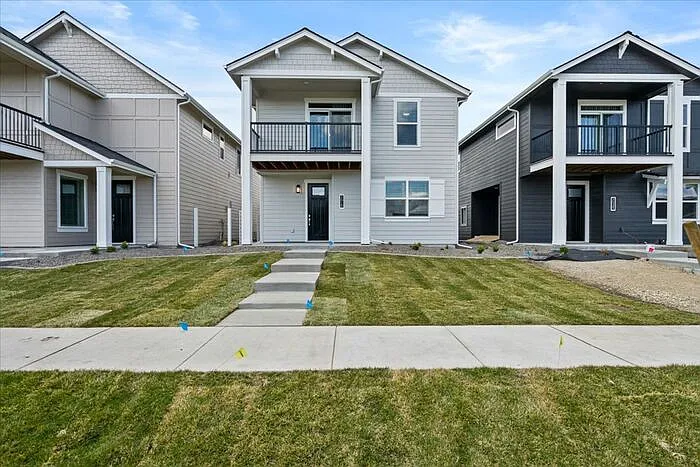 5 bed, 3.0 bath, 2102 sqft, $2,900 — Photo 4