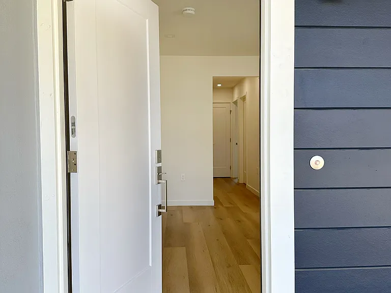 401 Dolores Way — Photo 12
