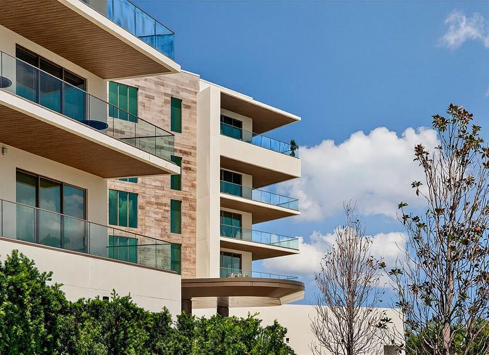 1st image of 1591 GULF OF MEXICO DRIVE #410