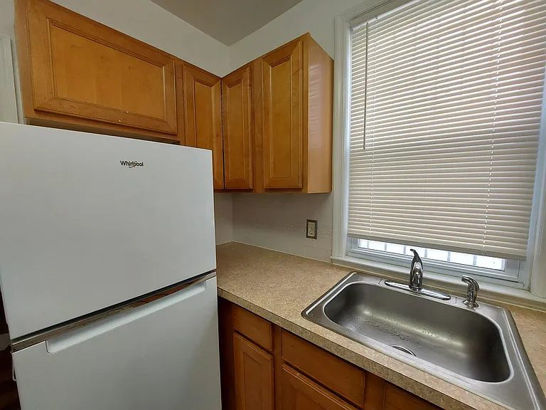 1107 N Ohio Ave — Photo 5
