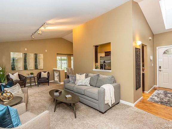 4th image of 3240 Olde Hickory Pl