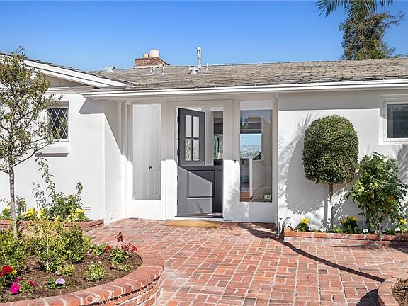 3rd image of 608 Saint James Pl