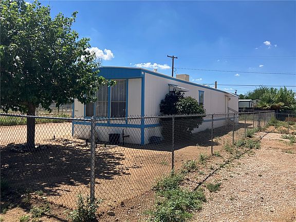 2nd image of 4008 E Devlin Avenue