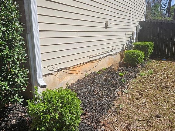 5th image of 5582 Windwood Rd