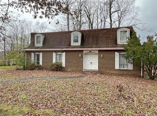 1566 Nottingham Rd, Charleston, WV 25314