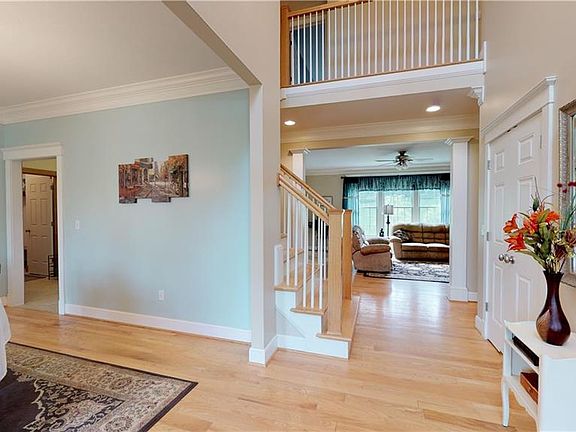 2nd image of 1373 Lyndalwood Ct
