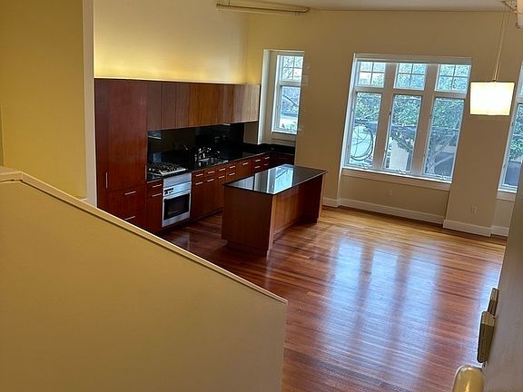 5th image of 1142 Crane St Ste 1