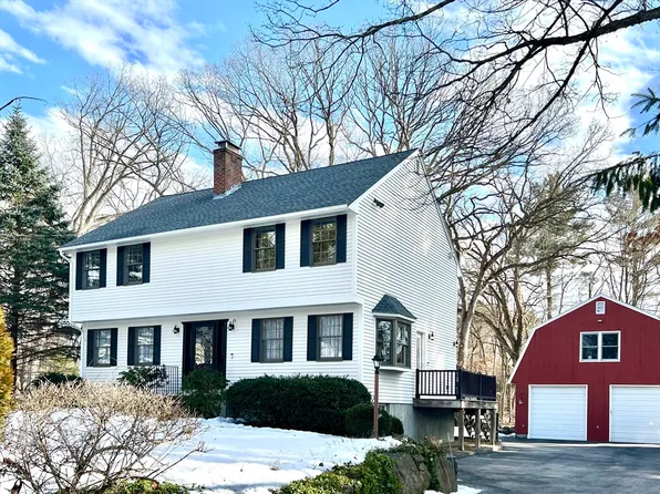 5 Longview Rd, Wilmington, MA 01887