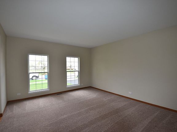 3rd image of 2885 Shenandoah Dr