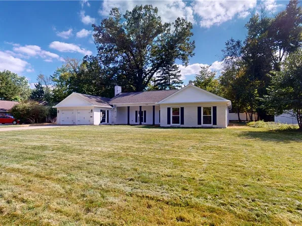 125 Manning Dr, Berea, OH 44017