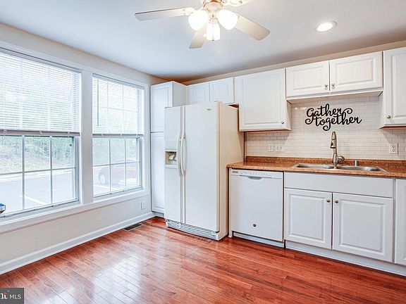 3rd image of 104 Essex St