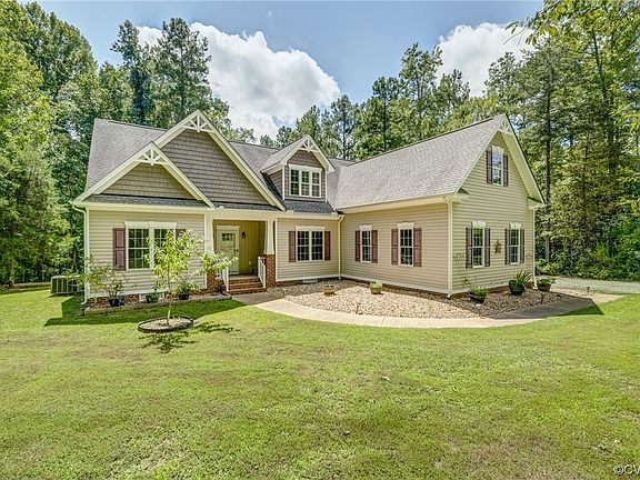 3rd image of 8316 Drakes Landing Ct
