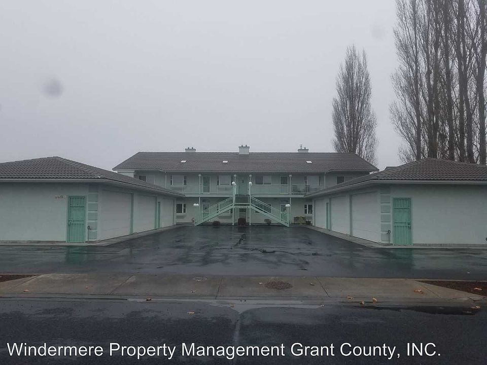 1st image of 2600 W Marina Dr