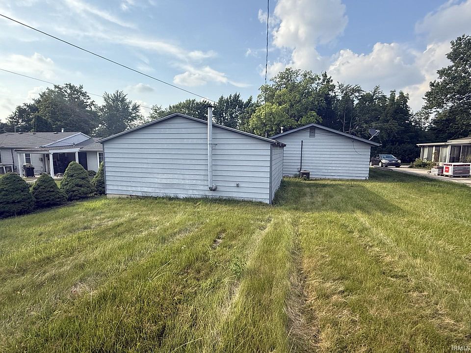 2nd image of 359 W Cox Dr