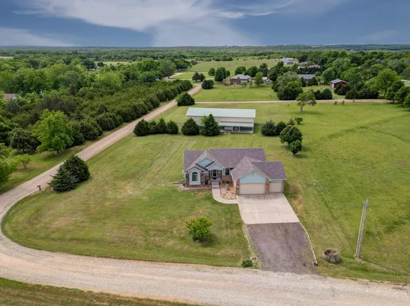 10307 Quail Ln, Arkansas City, KS 67005