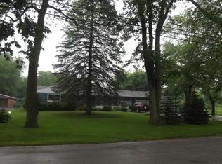 6142 Old Porter Rd, Portage, IN 46368