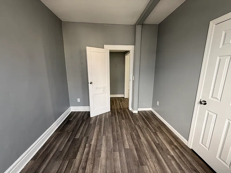 31 Aldine St #2 — Photo 14