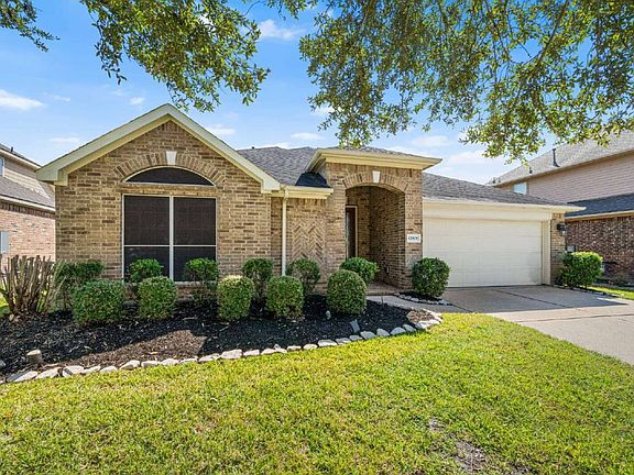3rd image of 12806 Winter Springs Dr