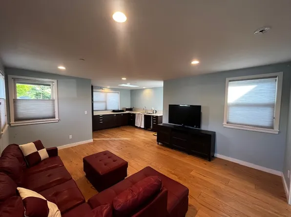 721 Pomona Ave #B, El Cerrito, CA 94530