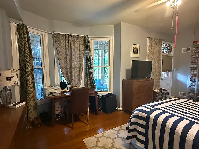 G St NE — Photo 10