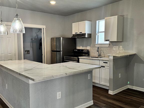 2nd image of 3917 Kashmere St