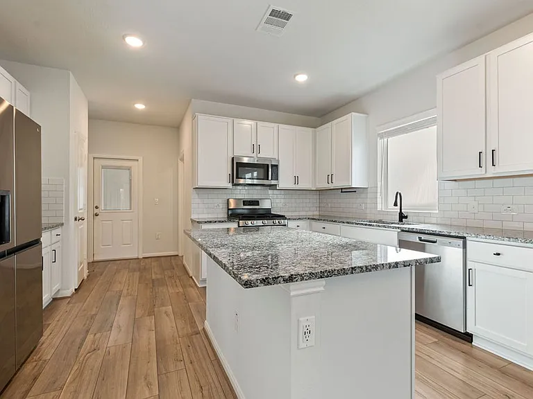 302 Timber Brook Dr — Photo 5
