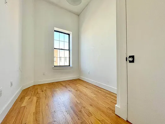 Rented by Doorway NYC, LLC | media 17