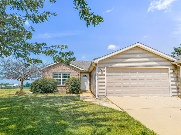 203 Lynnes Way, Lowell, IN 46356