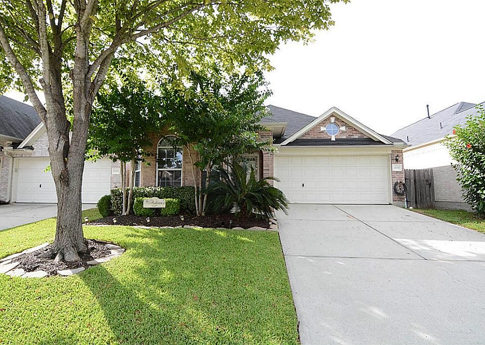 1st image of 15959 Cottage Ivy Cir