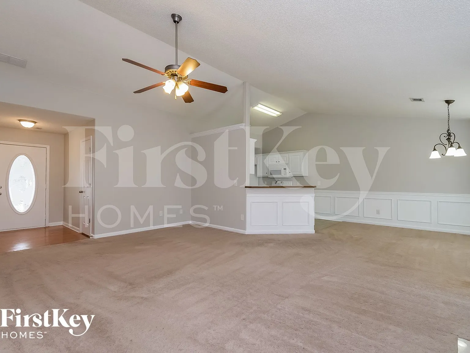 3 bed, 2.0 bath, 1492 sqft, $2,195 — Photo 4