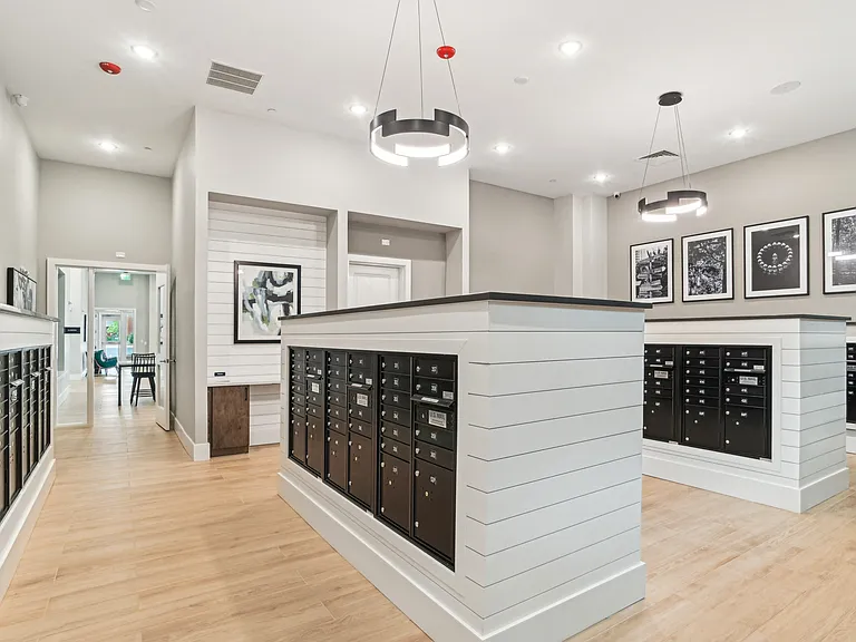 2307 Ridgemont Ave — Photo 17