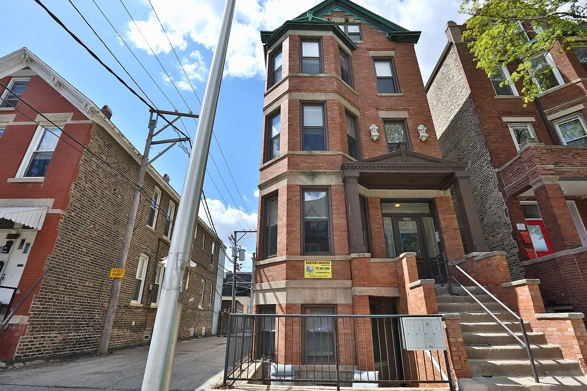 Building Photo - 1814 N Wood St #1