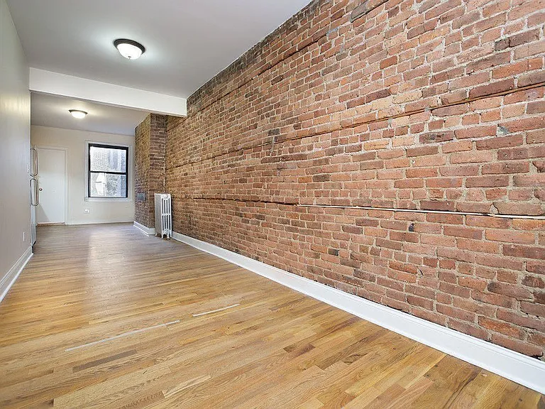 517 2nd Ave #2 — Photo 4