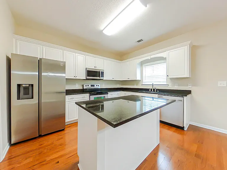 532 Capstone Way — Photo 8