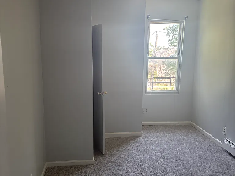 80 Brewster St #2 — Photo 27