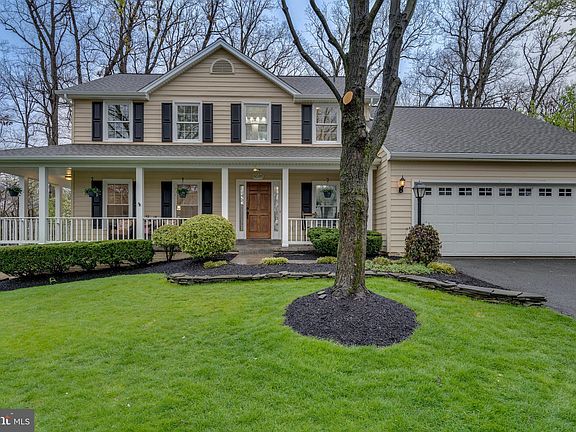 3rd image of 6591 Rockland Dr