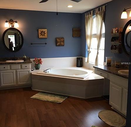 5th image of 124 Country Lakes Cir