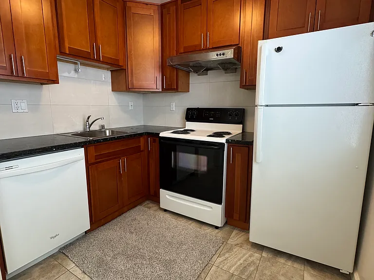 418 Arguello Blvd #5 — Photo 2