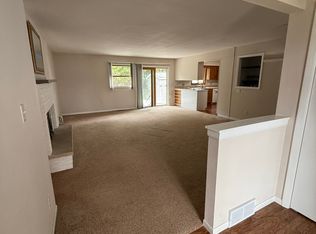 2408 S Gladys Ave, Appleton, WI 54915