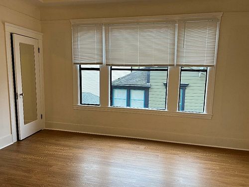 4th image of 400 31st Ave APT 1