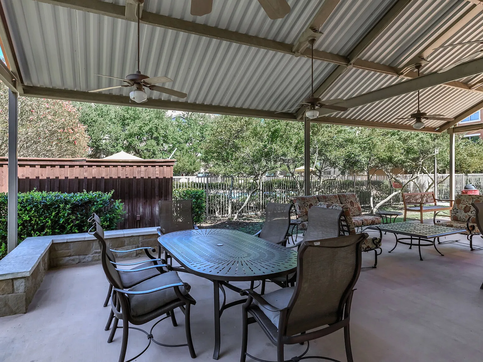 Mariposa Hunter Road 55+ Apartment Homes — Photo 4
