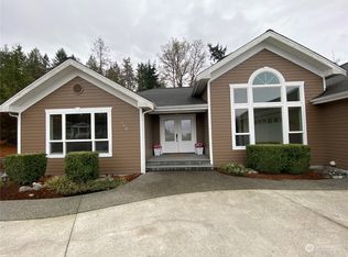 110 Sapphire Pl, Sequim, WA 98382