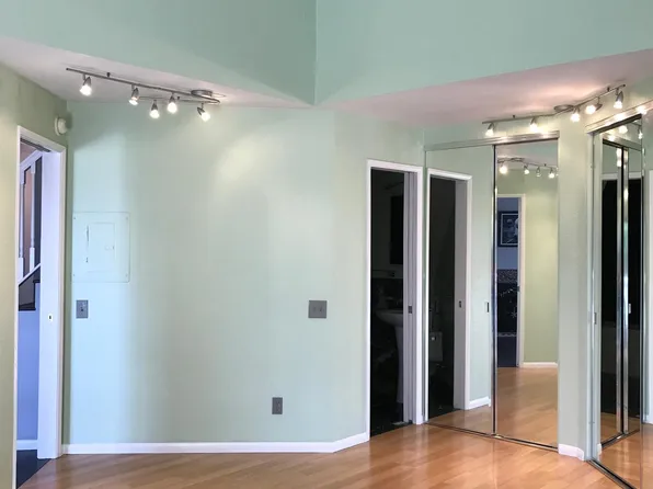 7044 Camino Degrazia #2, San Diego, CA 92111