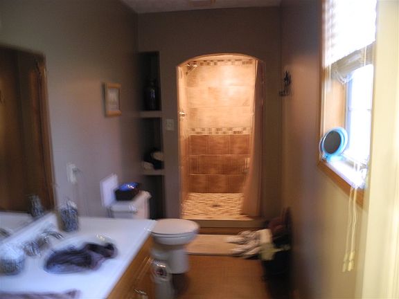 3rd image of 1020 Beth Dr