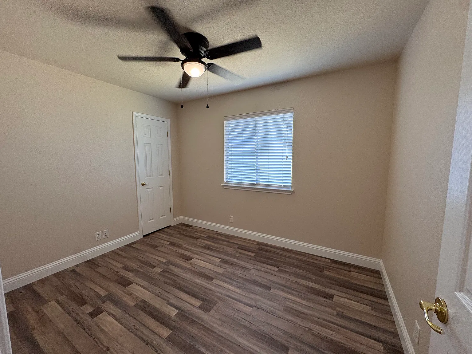 3 bed, 1491 sqft, $2,000 — Photo 3