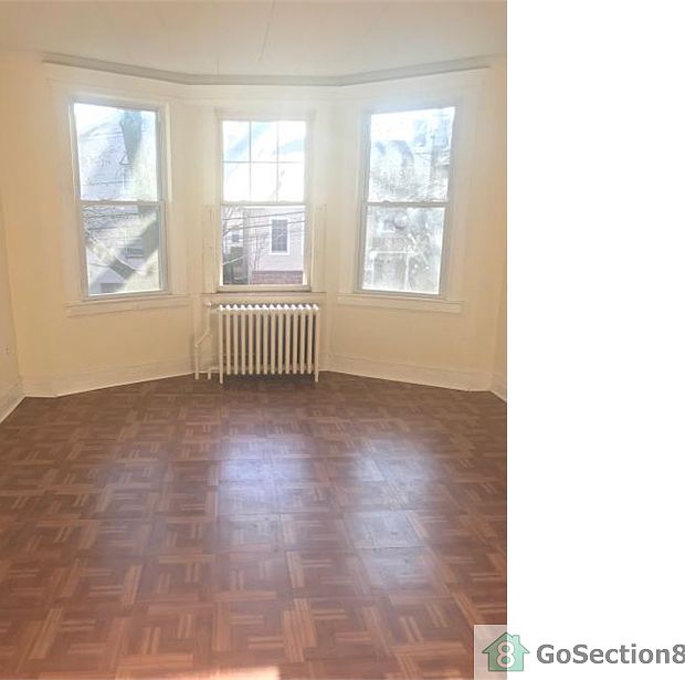 2nd image of 120 Grant Ave #2