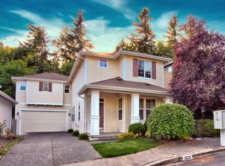 2033 240th Ave SE, Sammamish, WA 98075