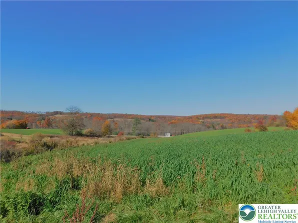 Mill Dr, Tamaqua, PA 18252