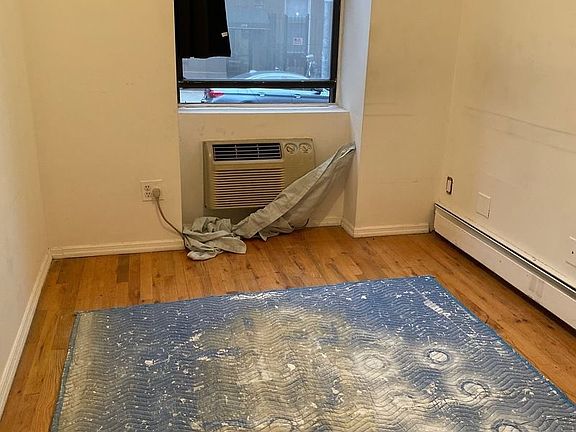 5th image of 407 W 51st St APT 1C
